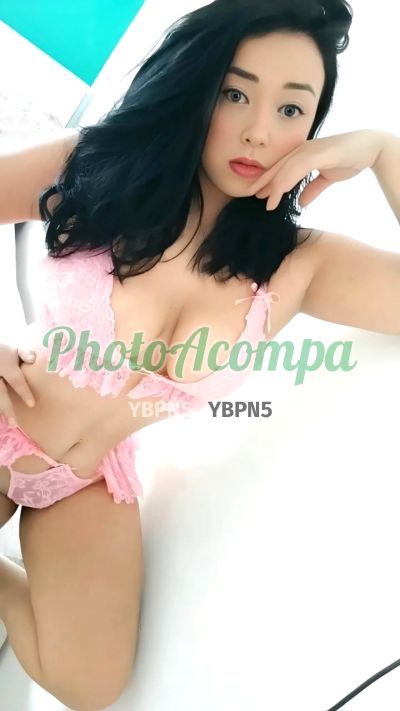 Mel, mulher que faz videochamadas e sexting