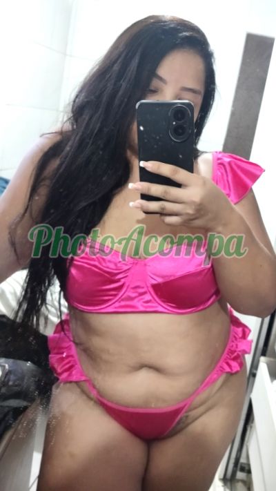 Nalla, mulher que faz videochamadas e sexting