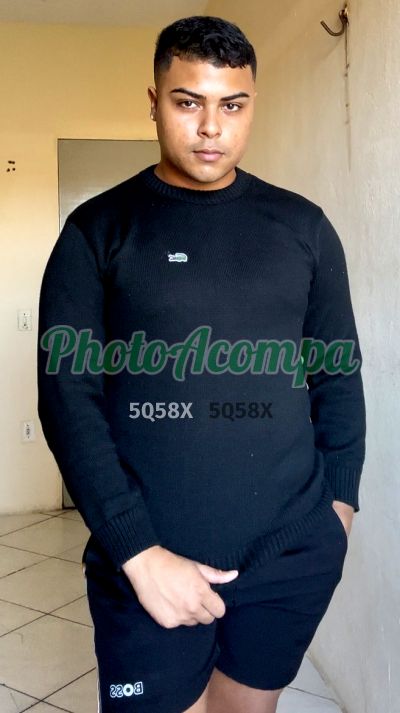 Rian, homem que faz massagens eróticas em João Pessoa