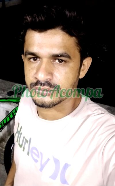 Felipe, garoto de programa no Guarujá