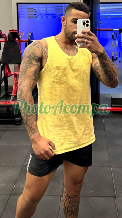 Gaúcho Tatuado, garoto de programa em São Paulo