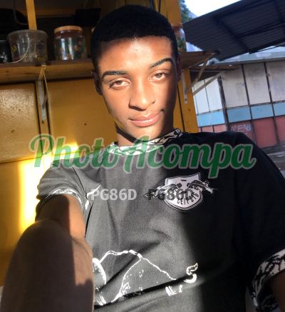 Vinícius (21) 99911-0821, garoto de programa em Bonsucesso (RJ)