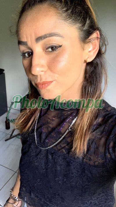 Deyva, mulher que faz videochamadas e sexting