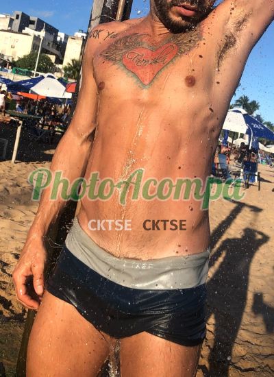 Wilker, homem que faz massagens eróticas em Aracaju
