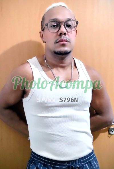 Will, garoto de programa em São José