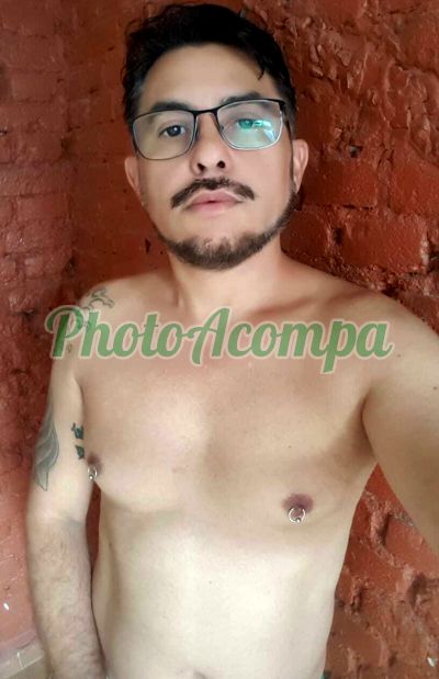 Robson Silva, homem que faz massagens eróticas em Santos