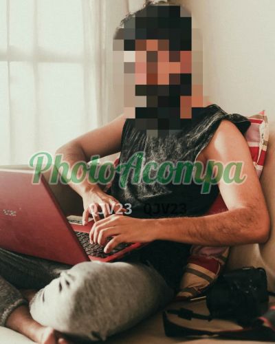 Hermes, homem que faz massagens eróticas em Belém