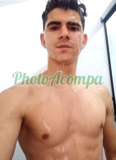 Arthur, garoto de programa em Búzios