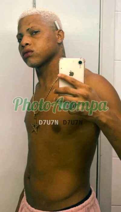 Oliver, garoto de programa em São Paulo