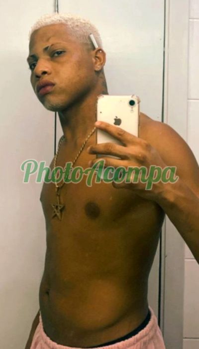 Oliver, garoto de programa em São Paulo