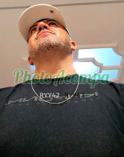 Tiago, garoto de programa em São Paulo