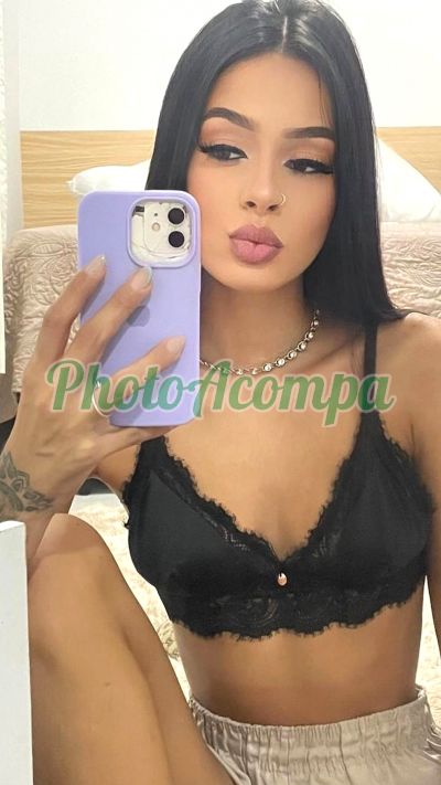 Nichelly Eduarda, garota de programa no Guarujá