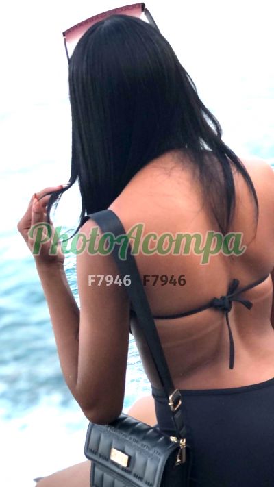 Karol, acompanhante no Maracanã (RJ)