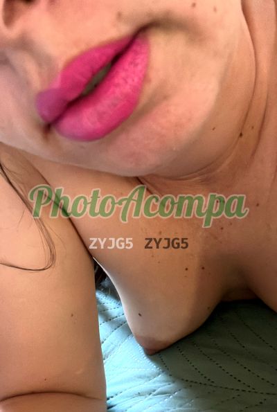 Putinha Casada, mulher que faz videochamadas e sexting