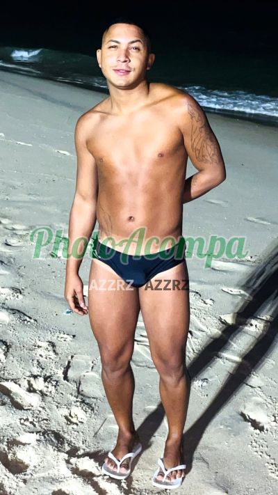 Felipe, garoto de programa no Recreio dos Bandeirantes (RJ)