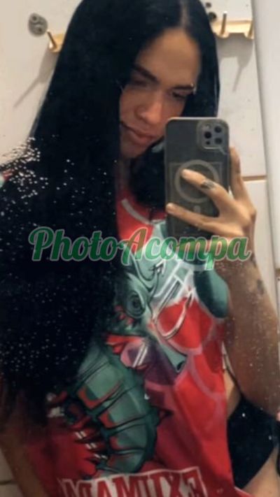 Aléxia, travesti em Uberlândia
