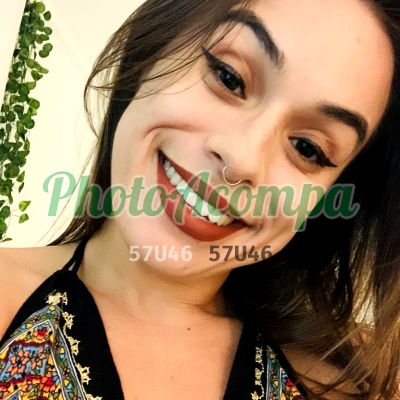 Agatha, mulher que faz videochamadas e sexting