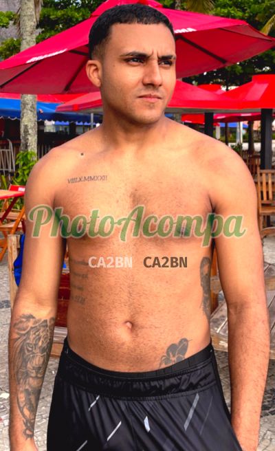 Vítor (21) 99502-2330, garoto de programa no Rio de Janeiro