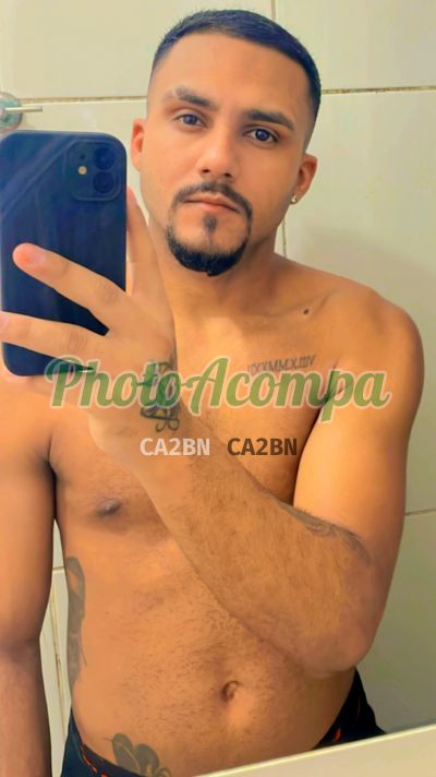 Vítor (21) 99502-2330, garoto de programa no Rio de Janeiro
