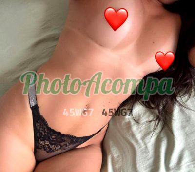 Bella, mulher que faz videochamadas e sexting