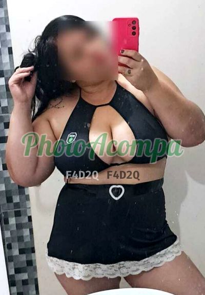 Dellys, mulher que faz massagens eróticas no ABC Paulista