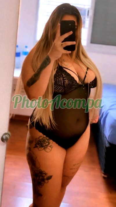 Jhulia, mulher que faz videochamadas e sexting