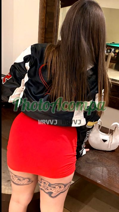 Lorena, garota de programa no Guarujá