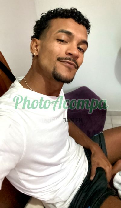 Henri, garoto de programa em Macaé