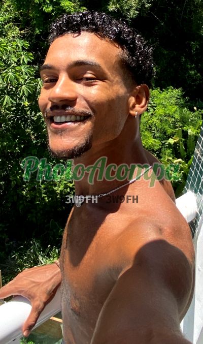 Henri, garoto de programa em Macaé