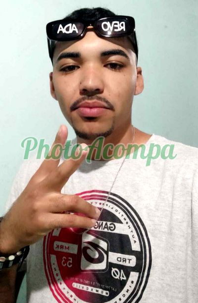 Marcos, garoto de programa em Santos