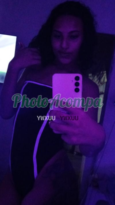 Victória, travesti em Recife