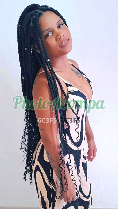 Stefany, mulher que faz massagens eróticas em Porto Alegre