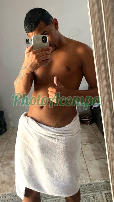 Juan (21) 97073-0076, garoto de programa em São João de Meriti