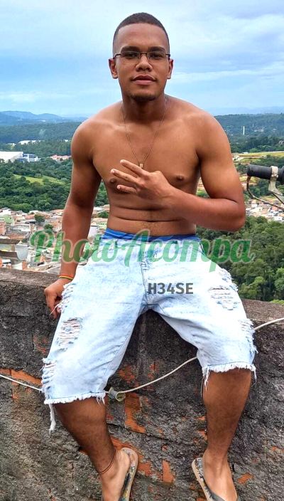 Ph, garoto de programa na Zona Norte (SP)