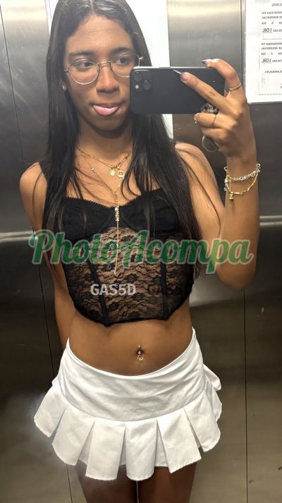 Yara Campos, travesti no Costa Azul (Salvador)