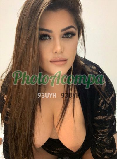 Isis Bueno, mulher que faz videochamadas e sexting