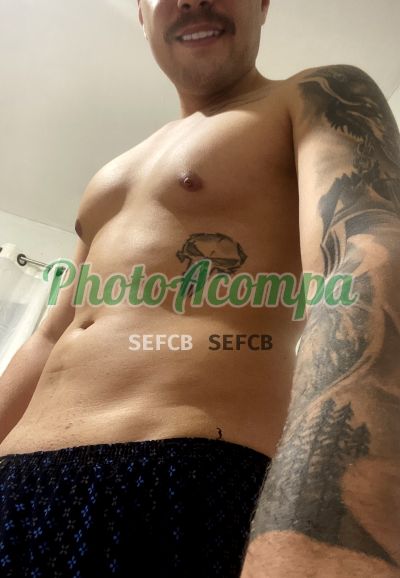 Dan, garoto de programa em Santana (SP)