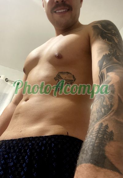 Dan, garoto de programa em Santana (SP)