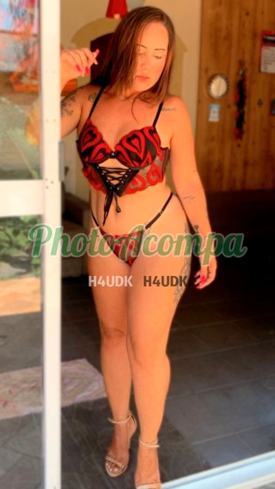 Bianca Andrade (18) 99656-0455, garota de programa em São José dos Campos