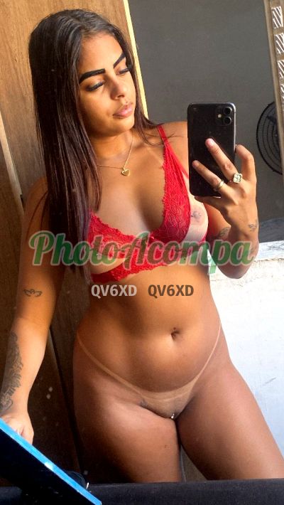 Júlia (21) 97920-5252, escort no Rio de Janeiro