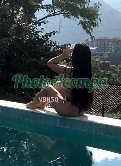 Mari, mulher que faz videochamadas e sexting