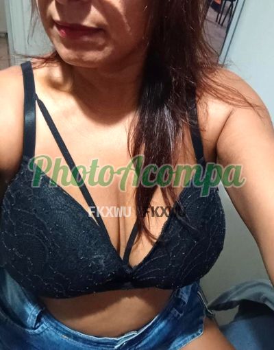 Paulinha (13) 99699-9500, escort em Praia Grande