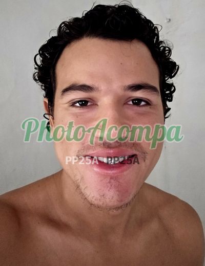 Gustavo, homem que faz massagens eróticas em Natal