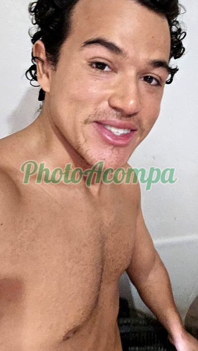 Gustavo, homem que faz massagens eróticas em Natal
