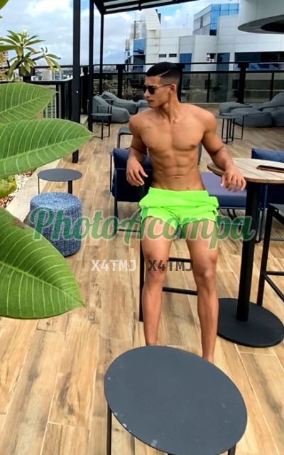 Caio, garoto de programa em Salvador