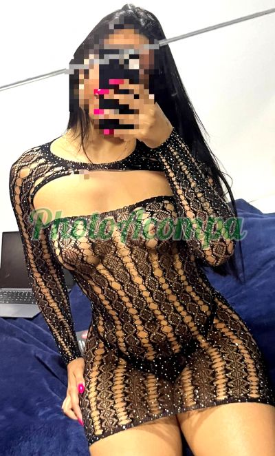 Sarah, mulher que faz videochamadas e sexting