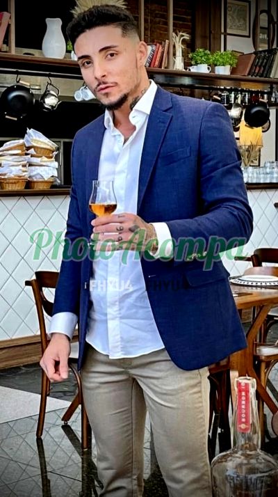 Logan LeBlanc, garoto de programa em Balneário Camboriú