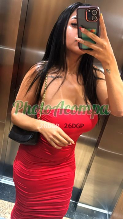 Luara Santana, garota de programa em Santos
