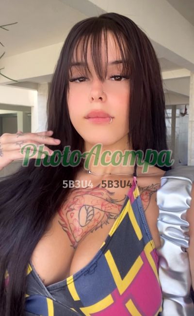 Penélope, acompanhante em Niterói