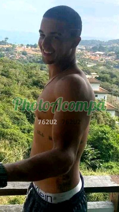 Laerte Lambertucci, homem que faz massagens eróticas em Cabo Frio
